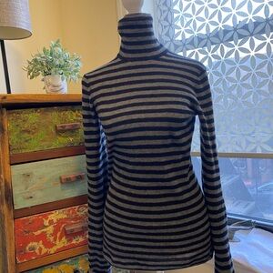 Vince Cashmere Turtleneck